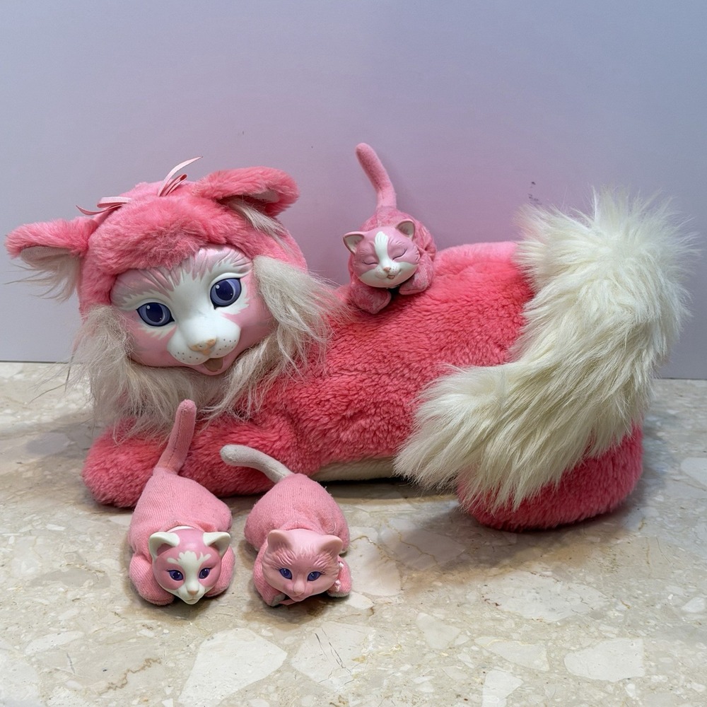 Vintage 1992 Hasbro Kitty Surprise Pink White Stuffed Cat Plush Mom  & 3 Babies